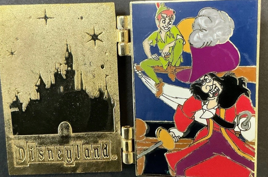Disney DLR 2012 Columbia Attraction Poster LE 1000 Pin Captain Hook and Peter Pan