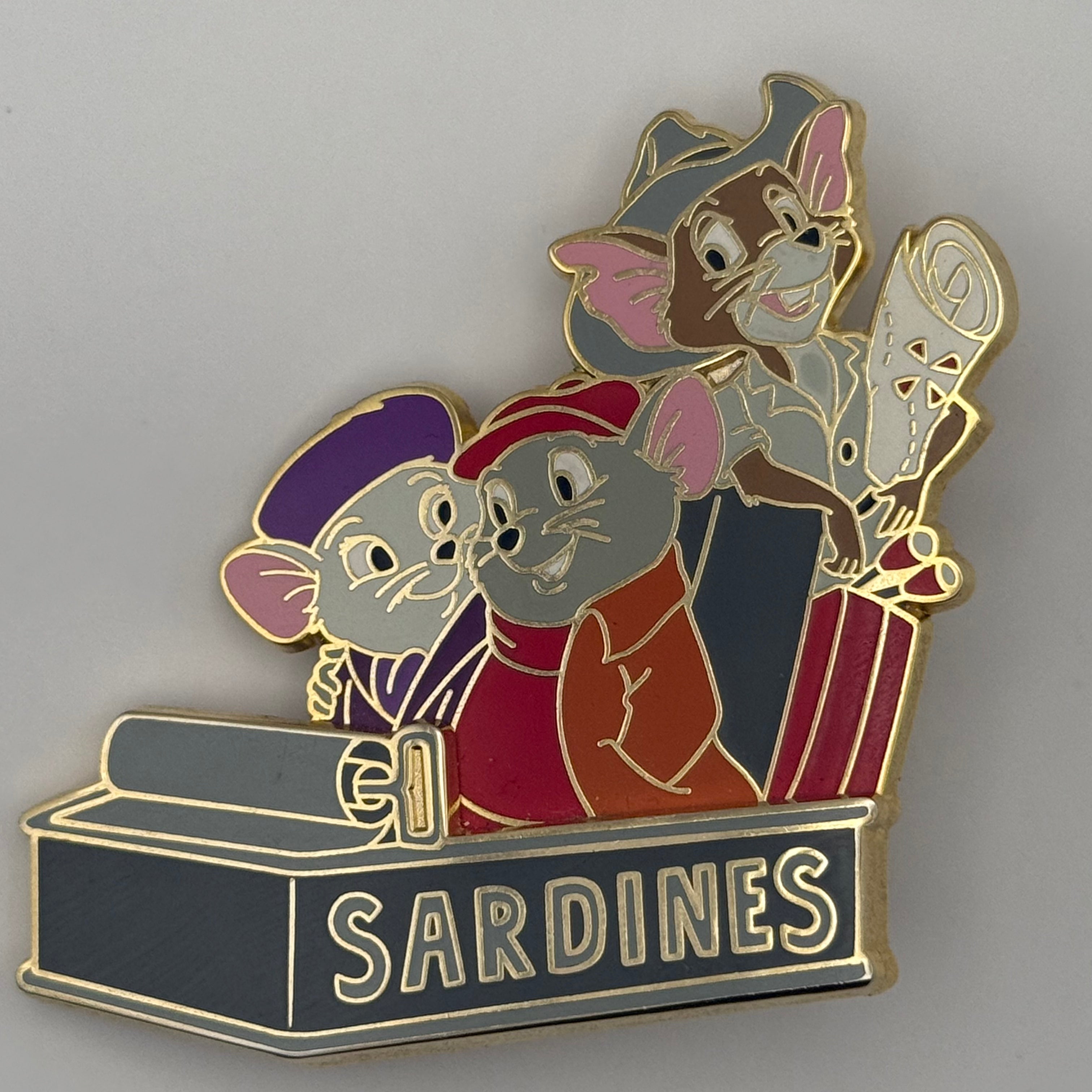 Bianca, Bernard & Jake
Mice Series
Disney Studio Store Hollywood Pin
