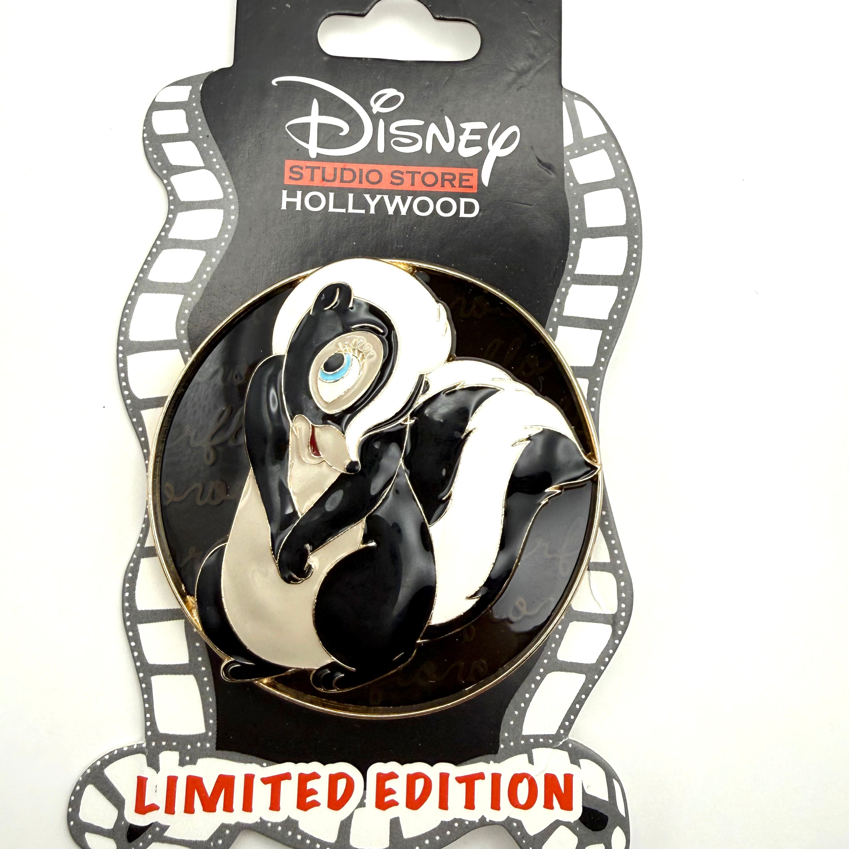 Disney DSSH Cursive Cutie Bambi Flower Skunk LE 400 Pin