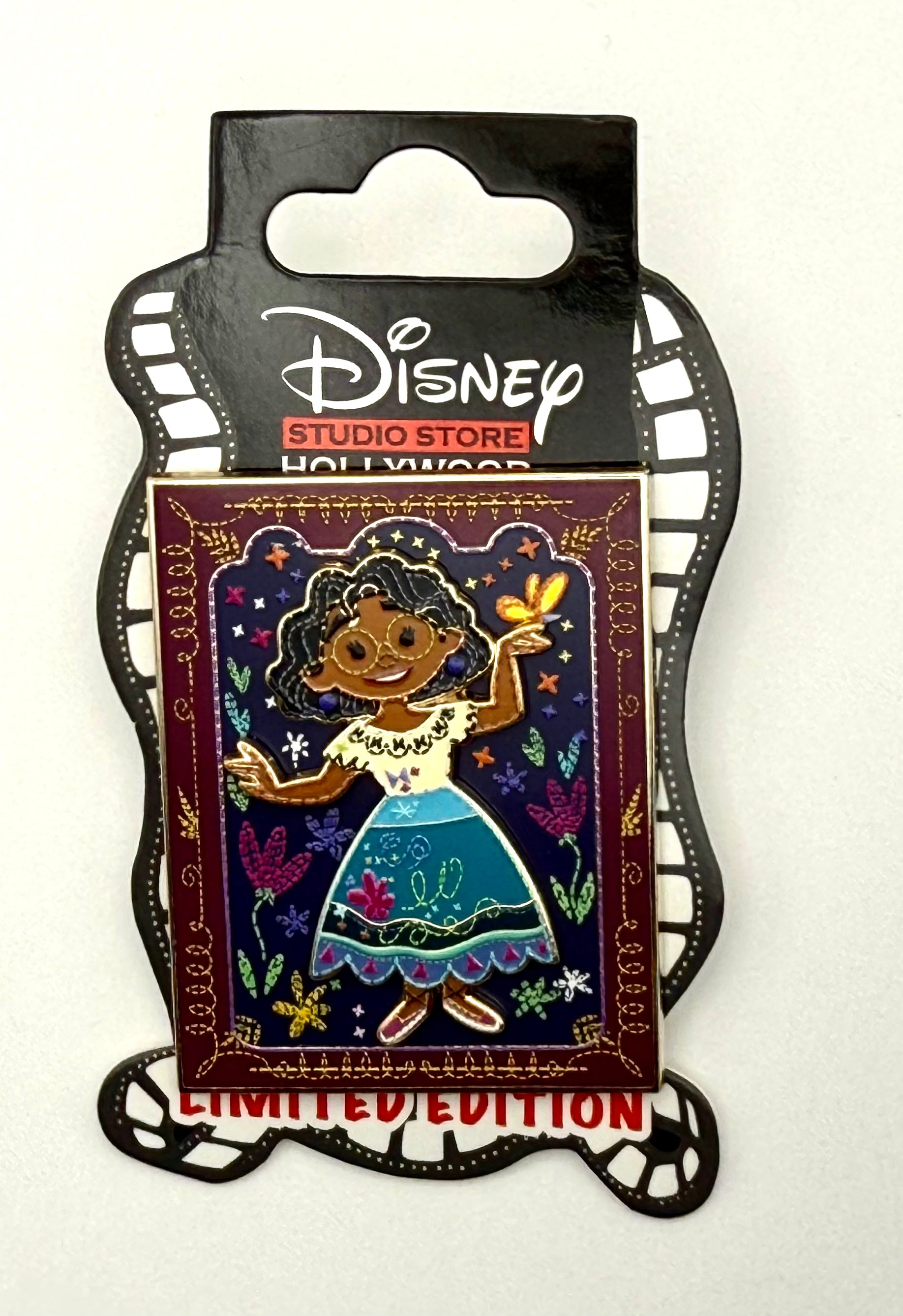 2026 Disney DSSH D23 Pin Tapestry Series Encanto Mirabel Madrigal LE 400