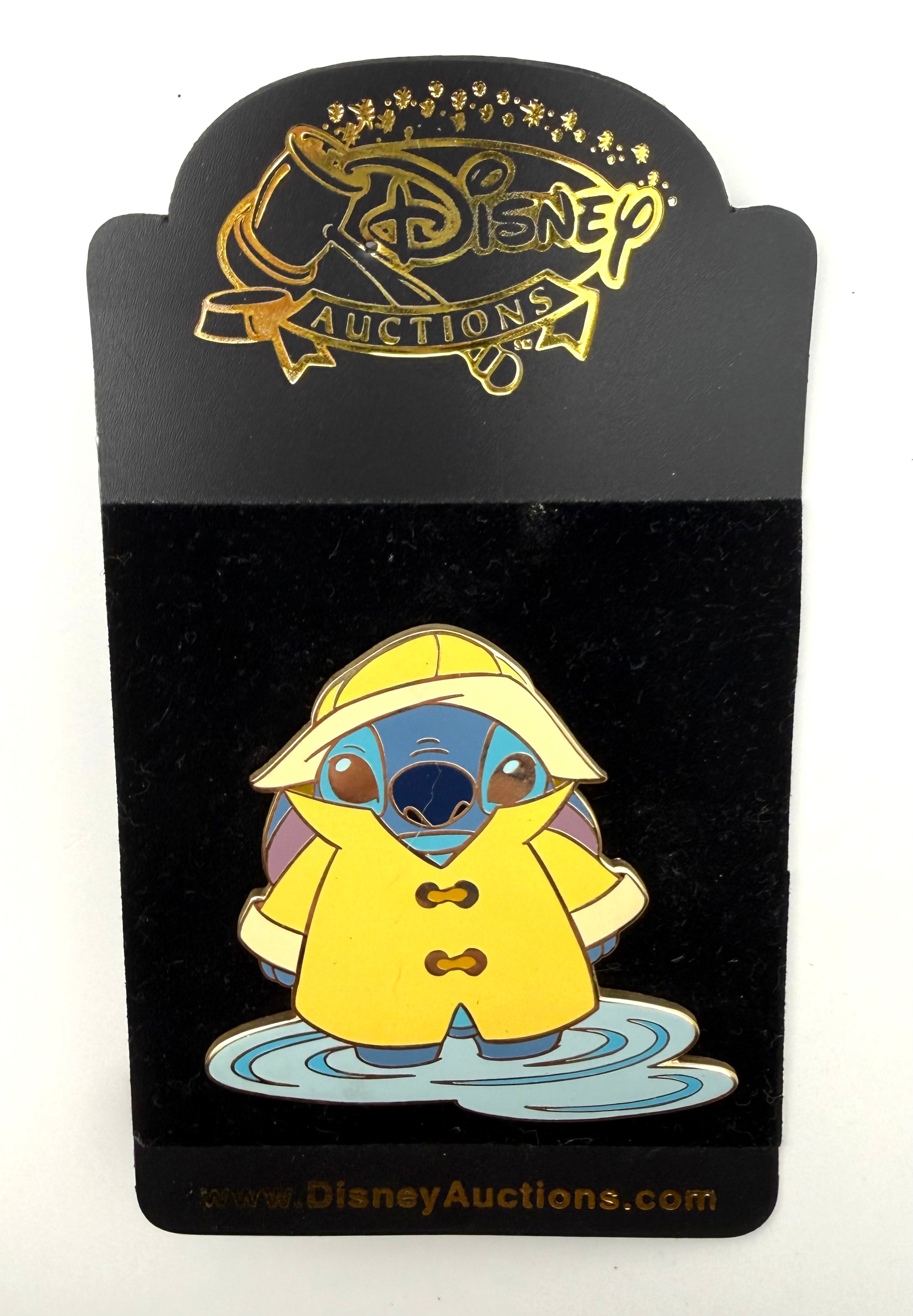 LE Disney Auction Pin Stitch Yellow Raincoat Puddle Rainy Day Gear Hat Coat 2004