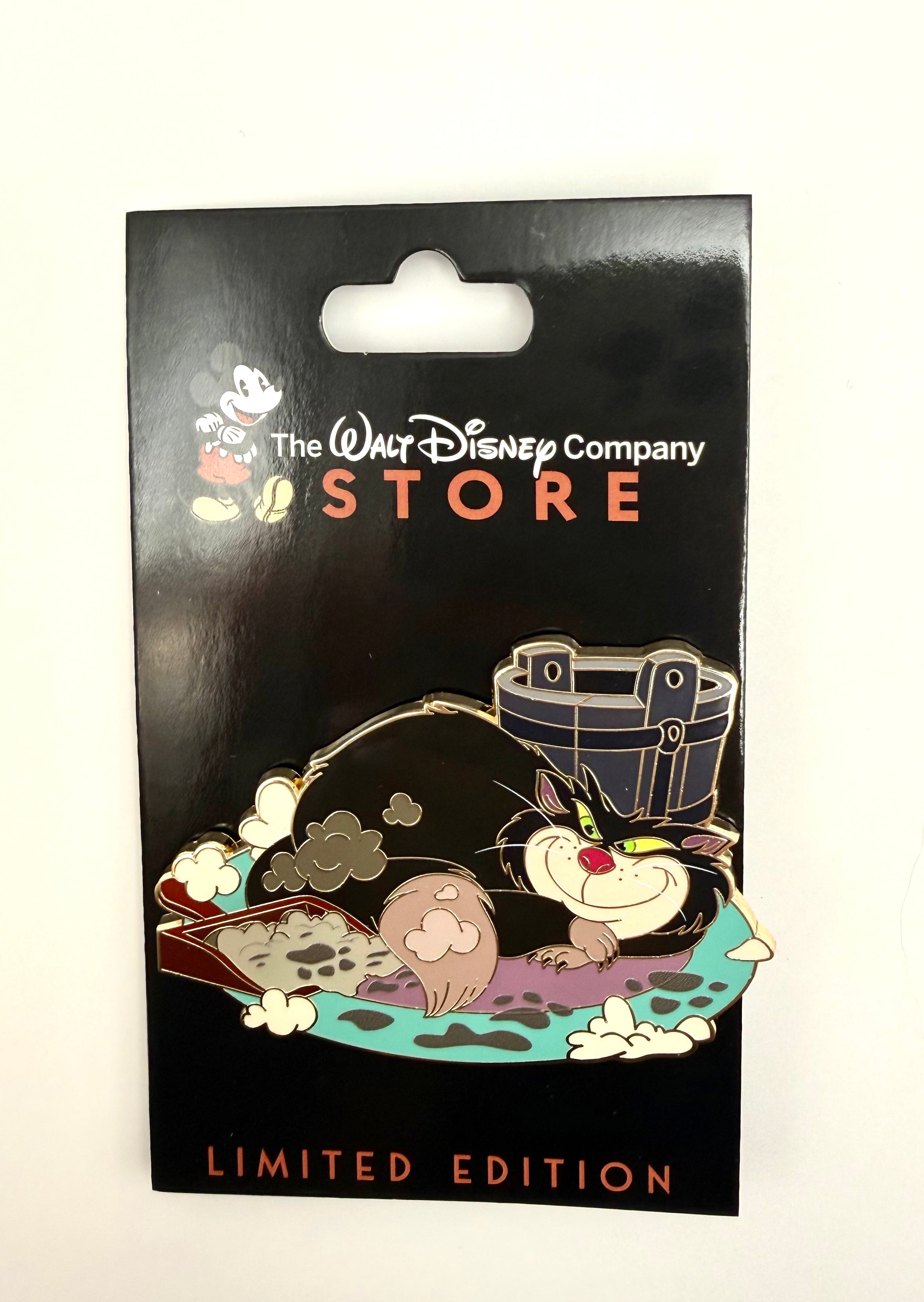 D23 Expo 2026 Exclusive TWDCS Cat-astrophe Lucifer Pin LE 400