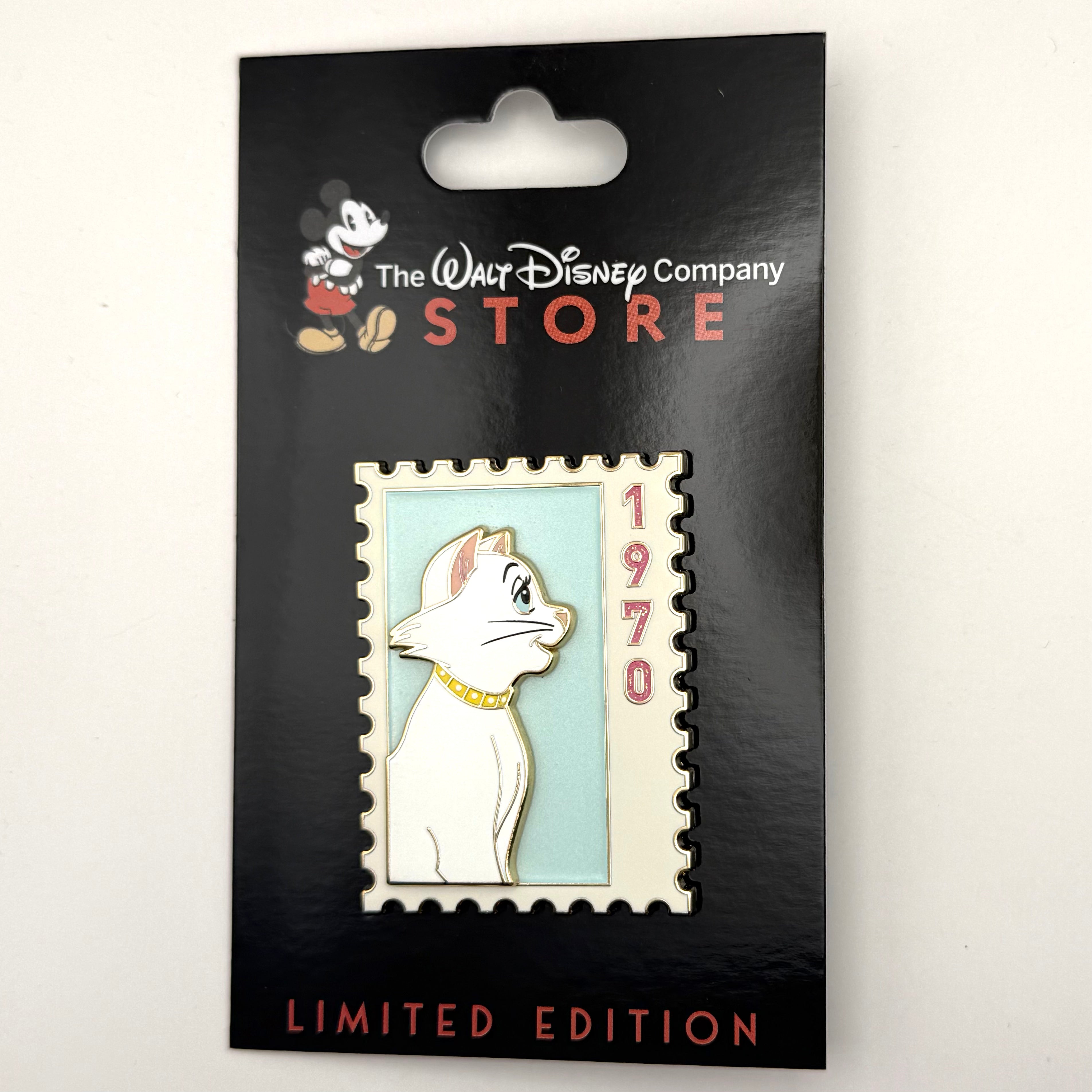 Disney DEC TWDC Commemorative Animal Stamps Duchess LE 300 Pin