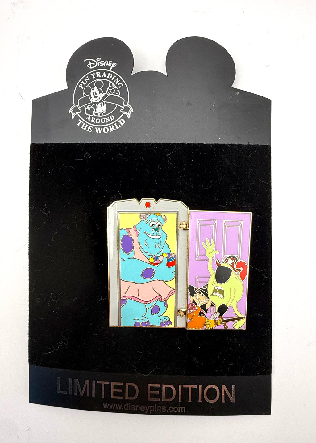 Disney Shopping Boo, Mike and Sulley Trick or Treat Doors Pin Le 250