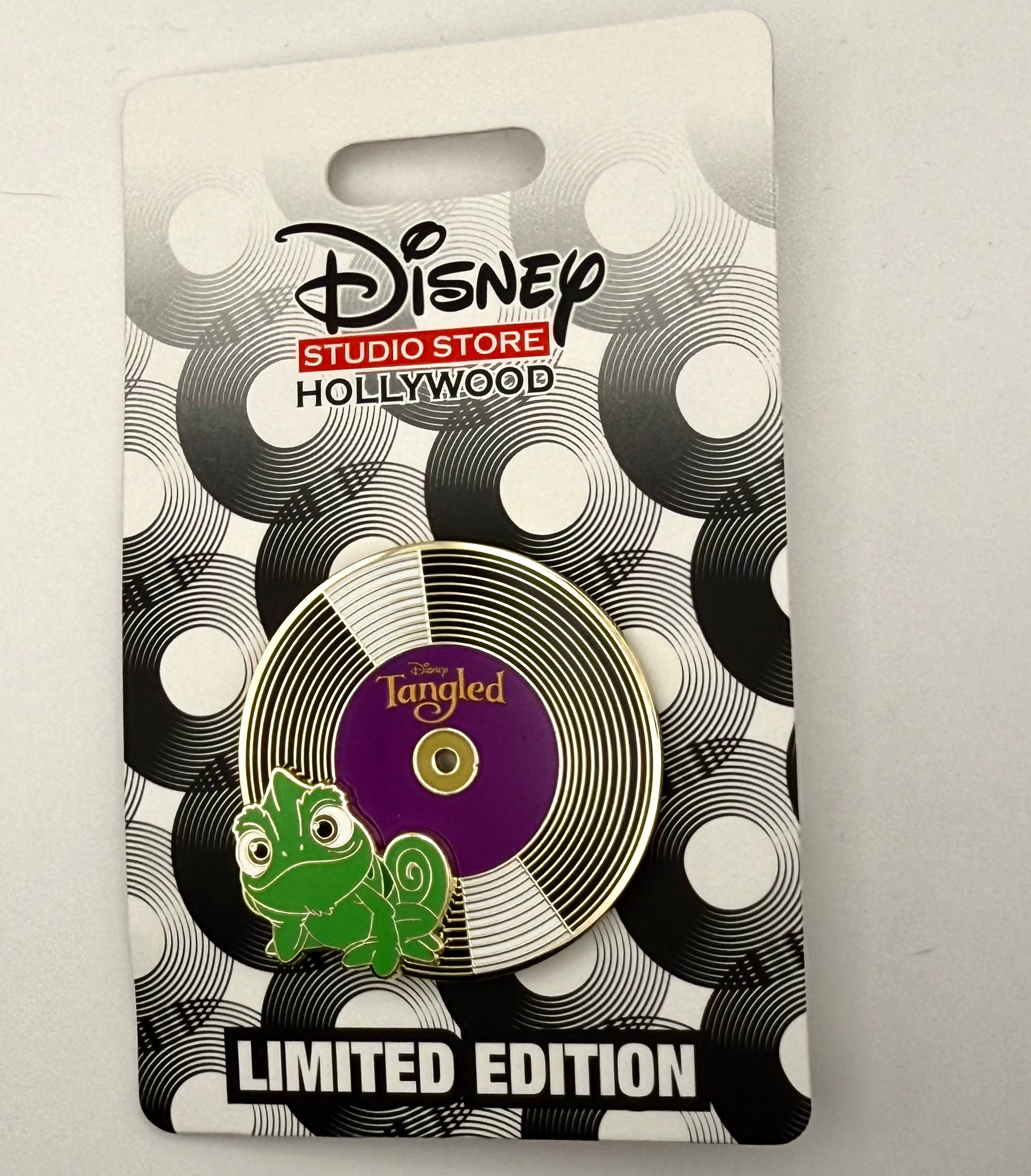 D23 Disney DSSH Hollywood Limited Edition Tangled Pascal Vinyl Pin