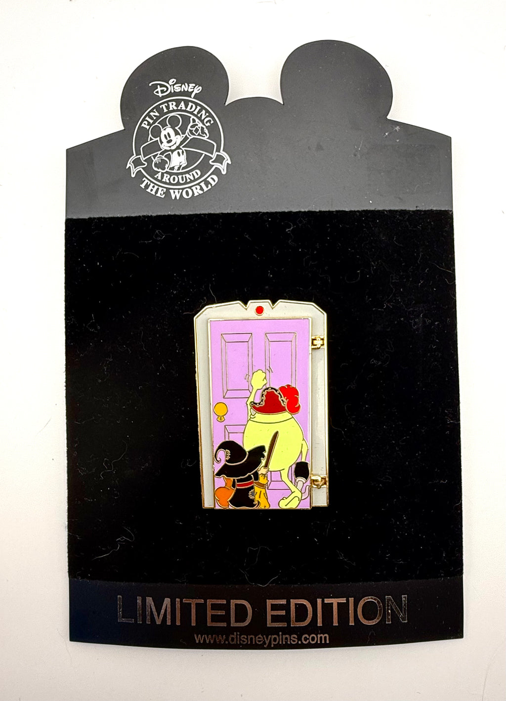 Disney Shopping Boo, Mike and Sulley Trick or Treat Doors Pin Le 250