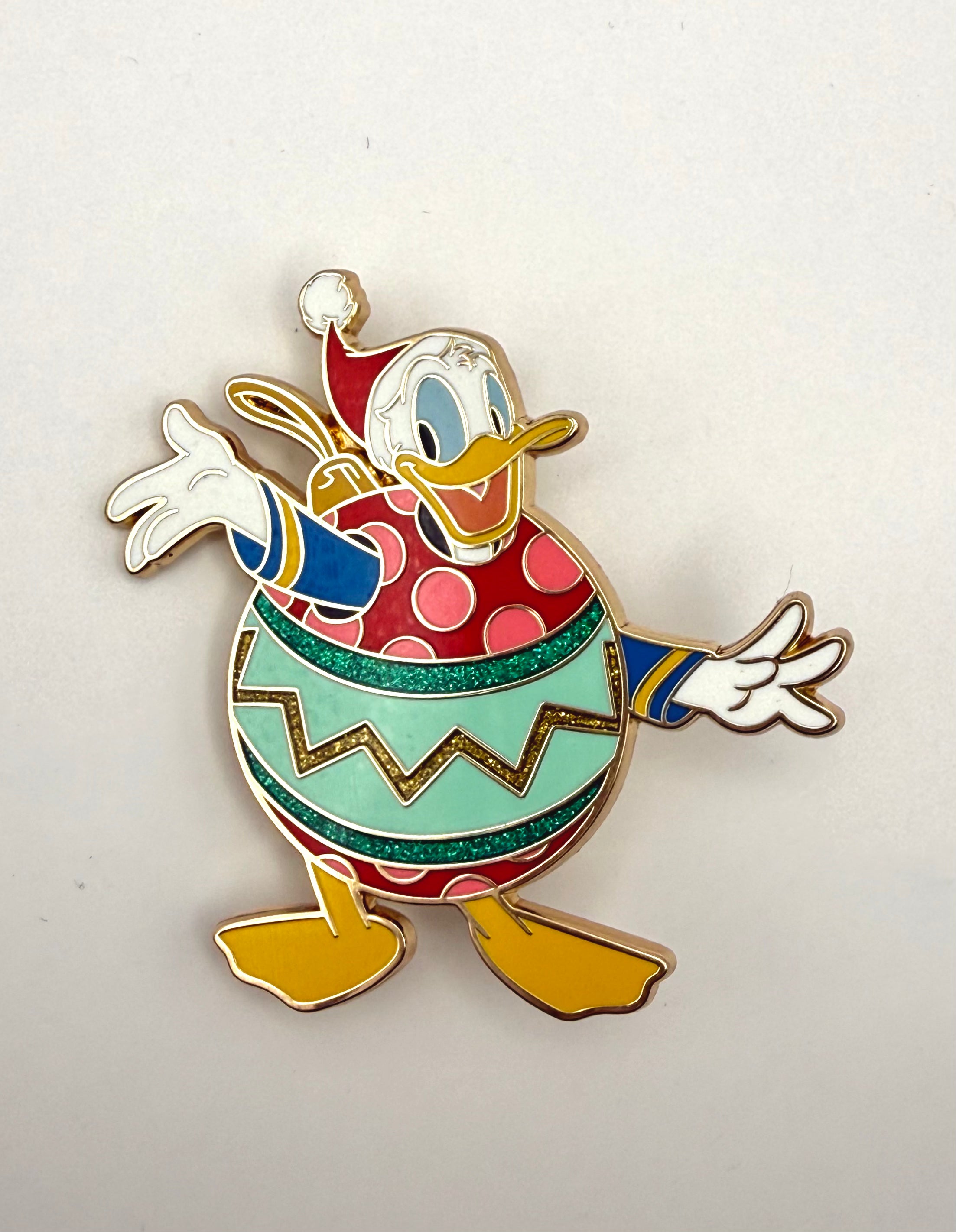 2025 TWDCS DEC Holiday Fun Mystery Donald Duck LE 400 Disney Pin