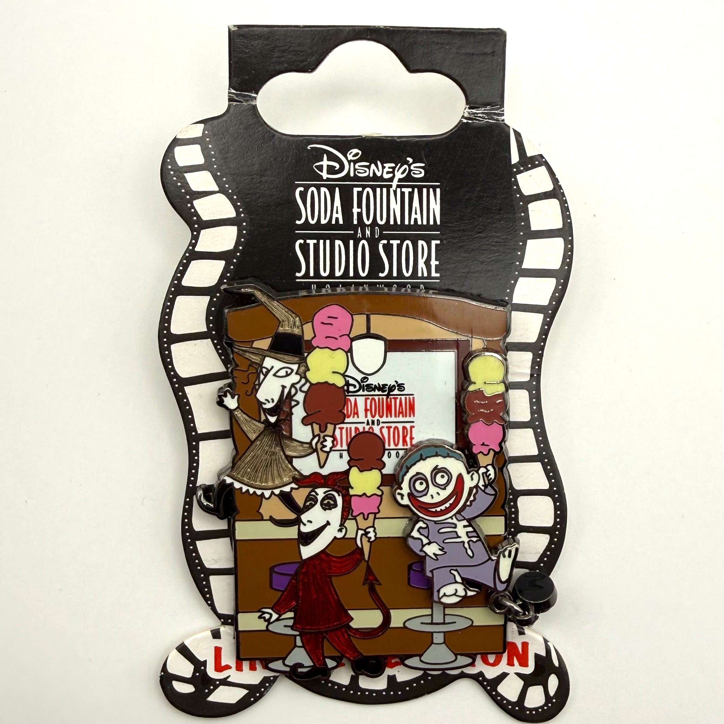 Lock, Shock and Barrel
Disney Soda Fountain
Disney Studio Store Hollywood Pin Le 300