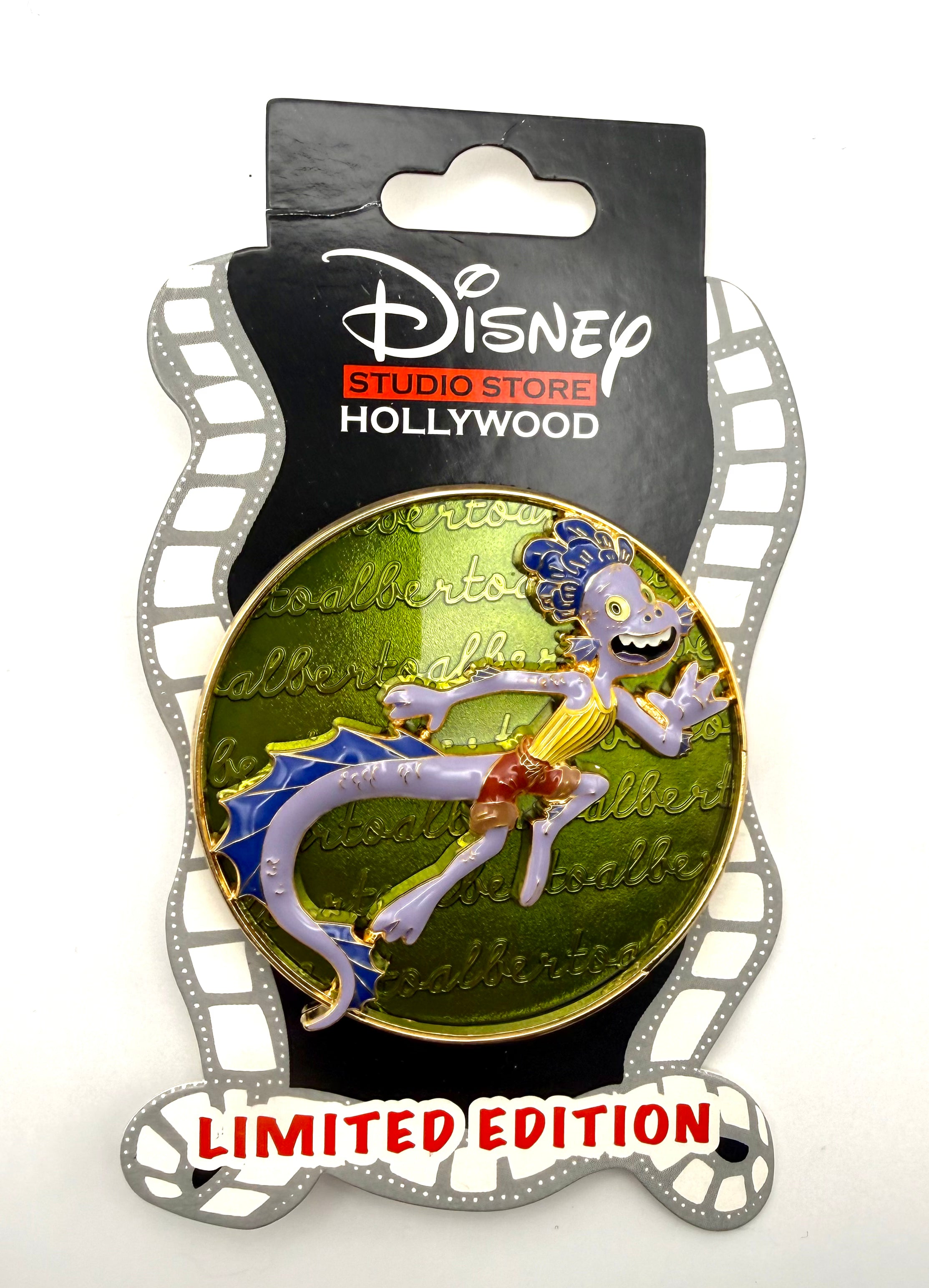DSSH Alberto Cursive Cutie D23 2022 LE 400 DSF Disney Pin Luca